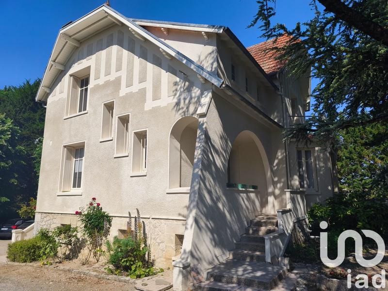 Maison de maîtres - 180 m² - 6 pièces