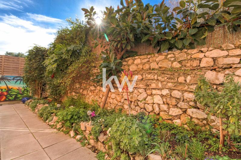 Appartement - 99 m² - 4 pièces