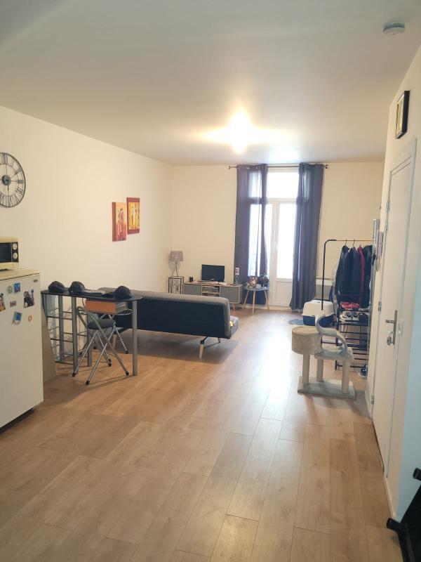 Studio - 49 m² - 1 pièce