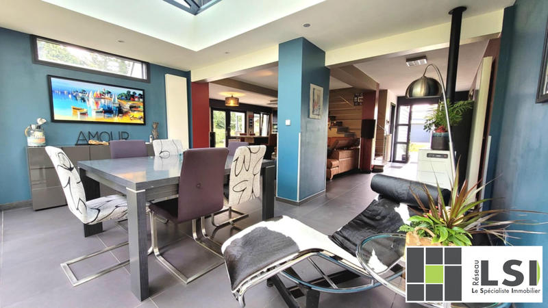 Maison contemporaine - 165 m² - 10 pièces