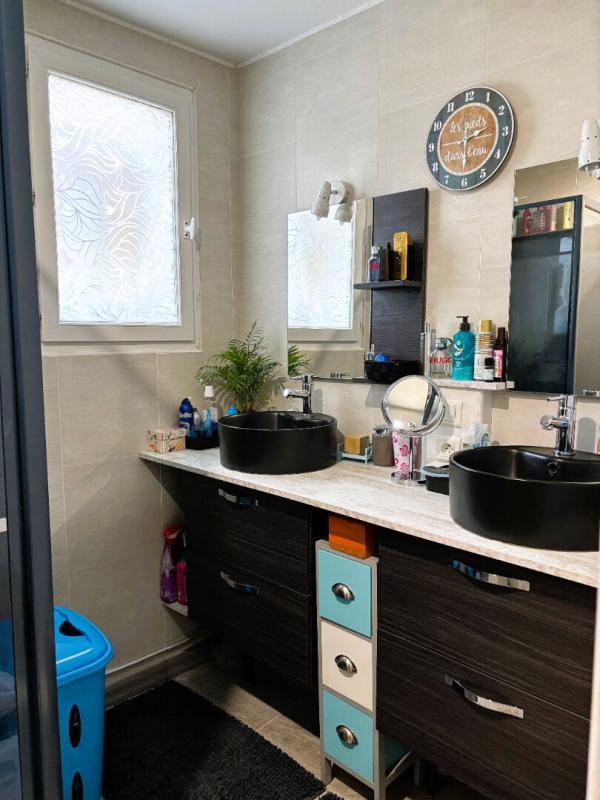 Maison - 84 m² - 5 pièces