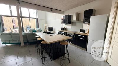 Loft - 148 m² - 5 pièces