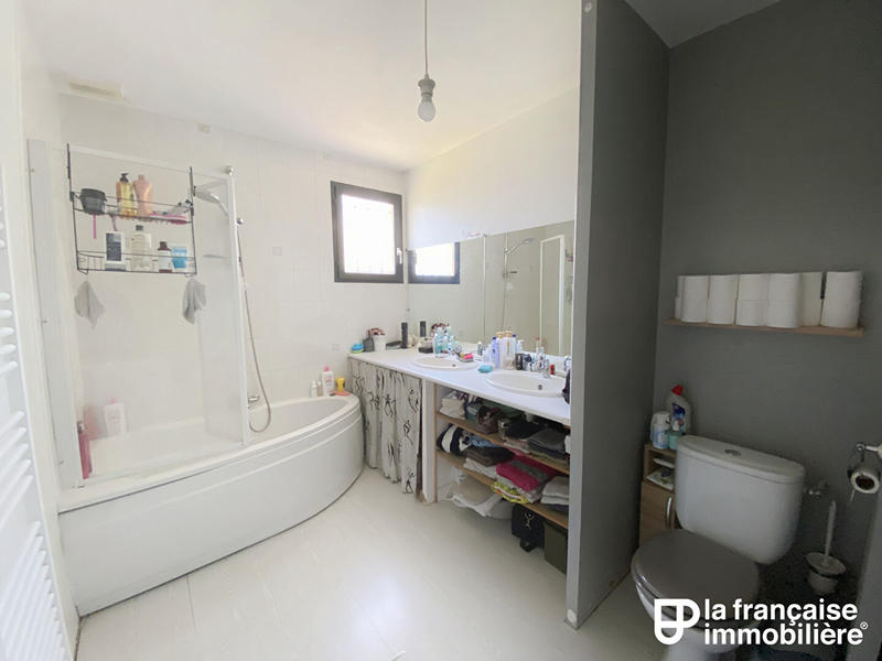 Maison - 92 m² - 4 pièces