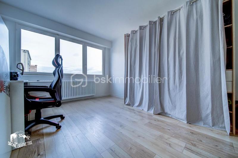 Appartement - 85 m² - 4 pièces