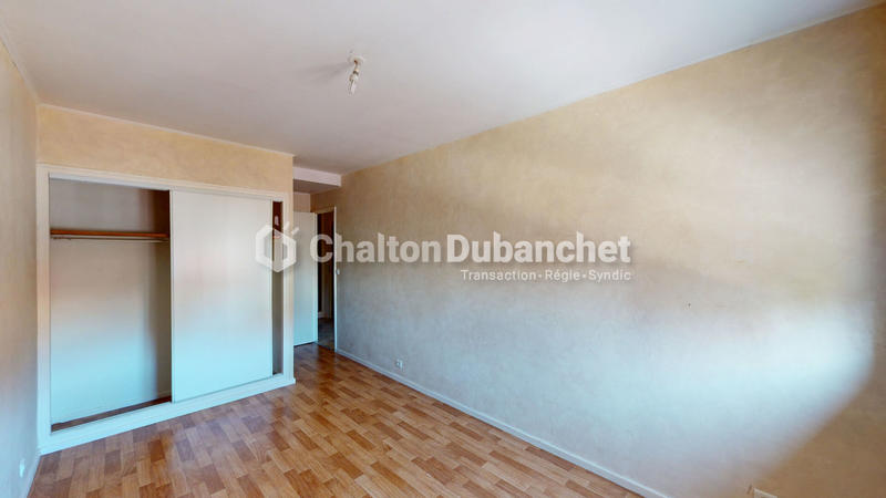 Appartement - 104 m² - 4 pièces