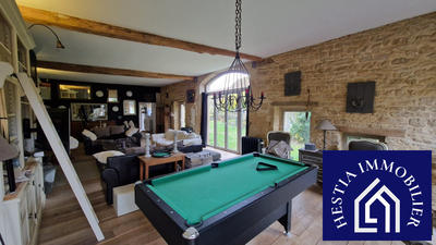 Maison - 270 m² - 8 pièces