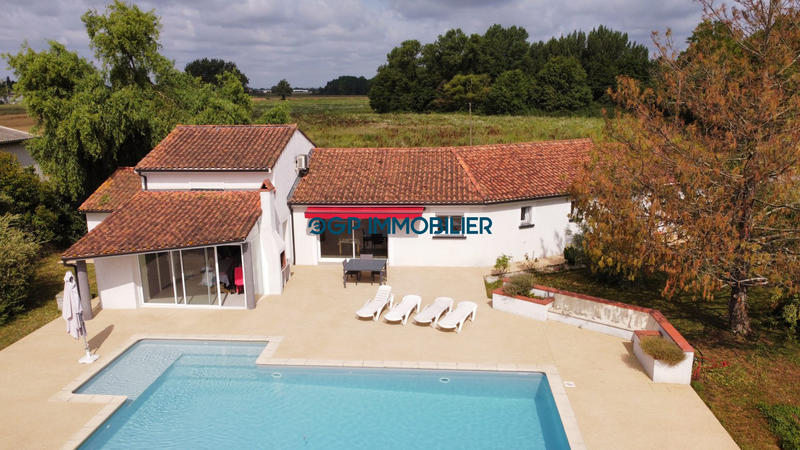 Villa - 180 m² - 6 pièces