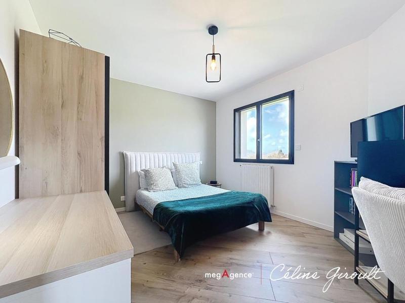 Maison - 283 m² - 11 pièces