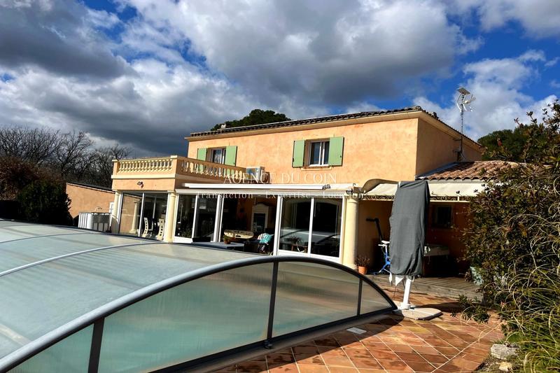 Villa - 240 m² - 6 pièces