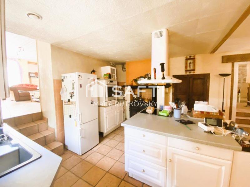 Maison - 180 m² - 6 pièces