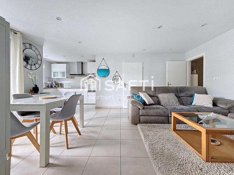 Appartement - 82 m² - 4 pièces