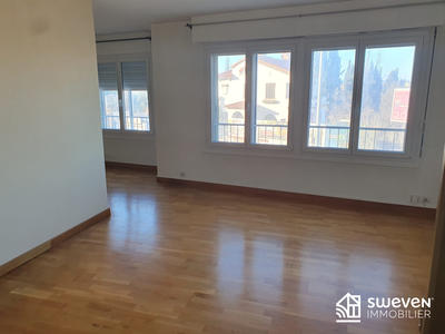 Appartement - 80 m² - 3 pièces