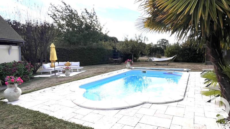 Maison - 264 m² - 9 pièces