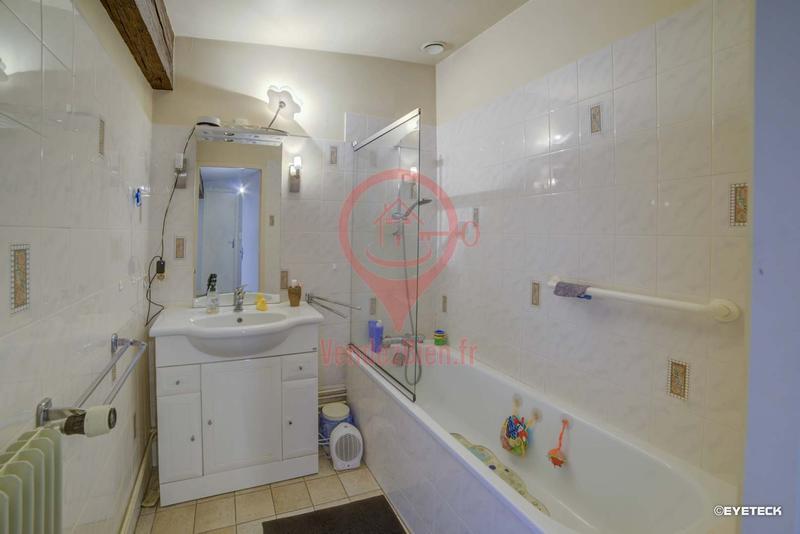 Maison ancienne - 230 m² - 6 pièces