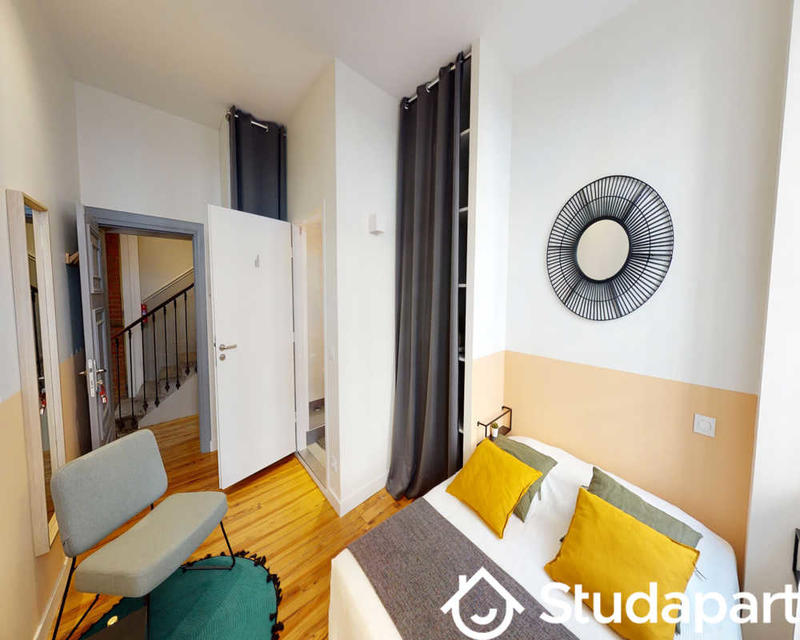 Chambre - 80 m² - 1 pièce