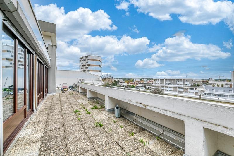 Appartement - 100 m² - 4 pièces