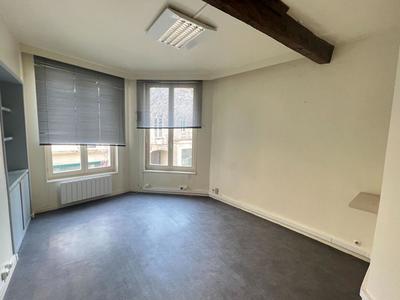 Local commercial - 130 m² - 6 pièces