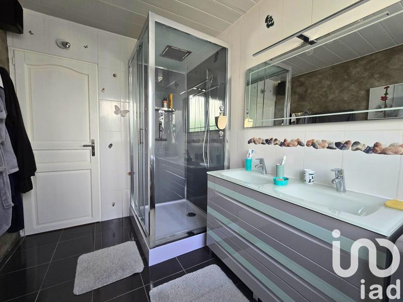 Maison - 80 m² - 5 pièces