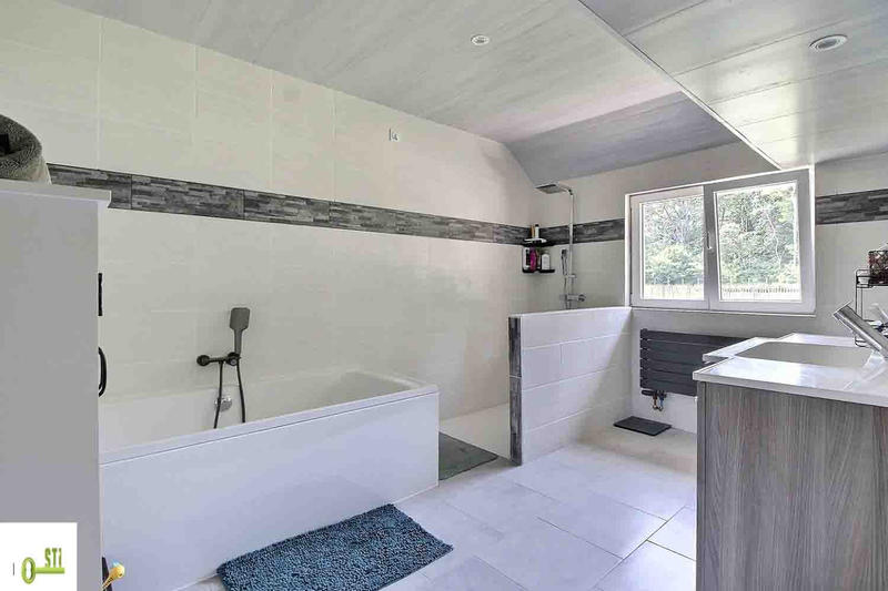 Maison - 160 m² - 5 pièces