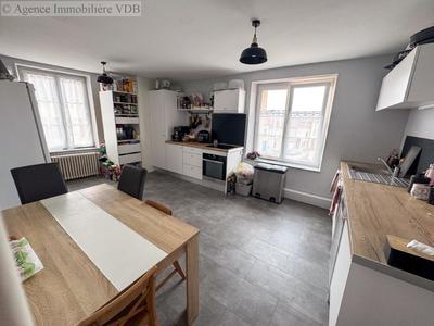 Appartement - 186 m² - 7 pièces