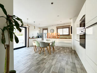 Villa - 103 m² - 4 pièces