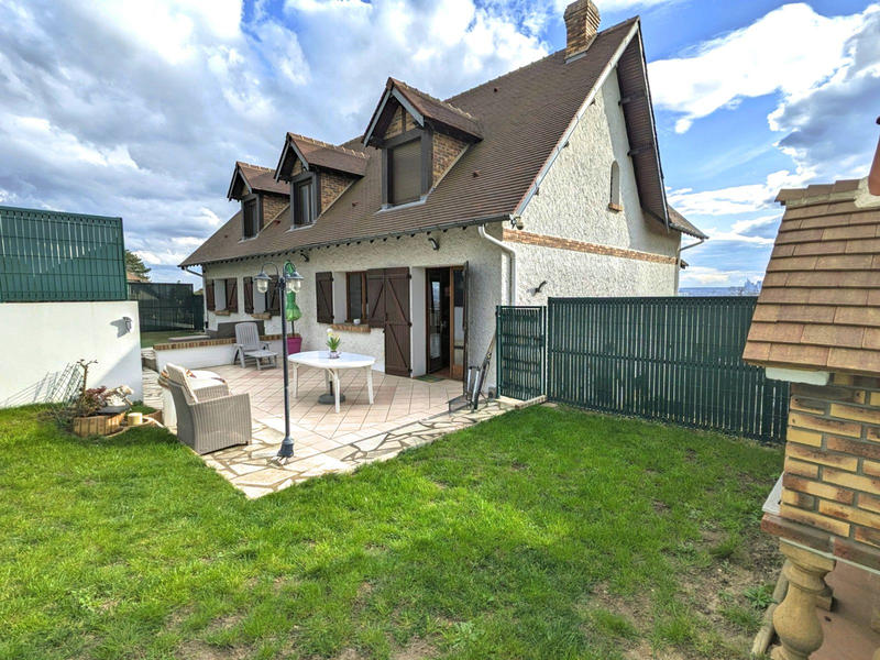 Maison - 151 m² - 6 pièces