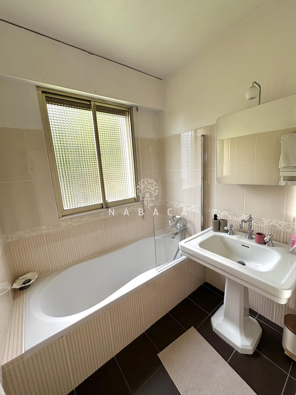 Appartement - 92 m² - 4 pièces