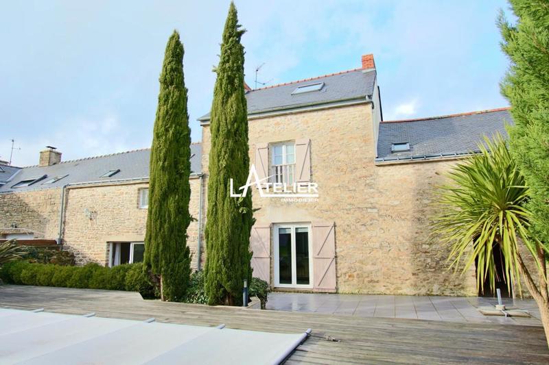 Maison en pierre - 175 m² - 6 pièces