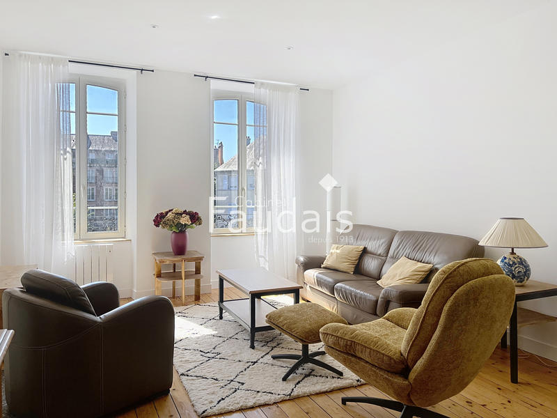 Appartement - 90 m² - 4 pièces