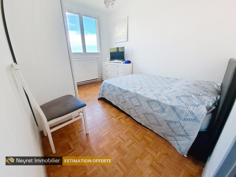 Appartement - 83 m² - 4 pièces