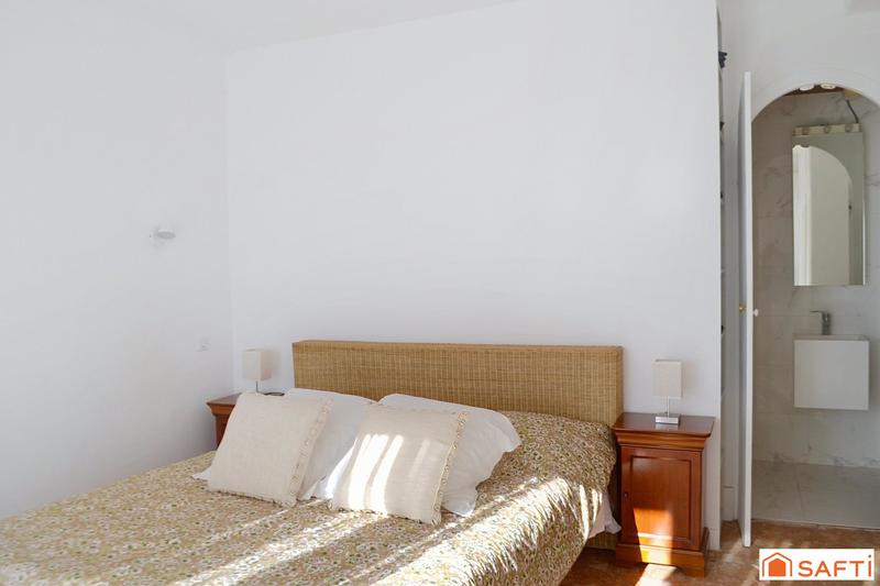 Appartement - 100 m² - 4 pièces