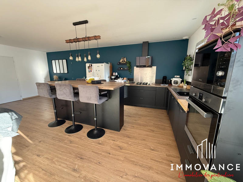 Maison - 105 m² - 4 pièces