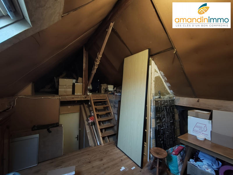 Maison - 97 m² - 7 pièces