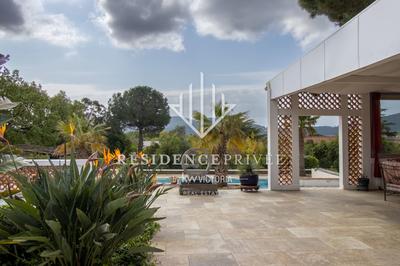 Maison chambre d'hôtes - 195 m² - 8 pièces