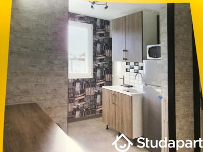 Chambre - 70 m² - 1 pièce