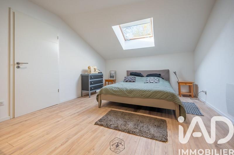 Maison - 230 m² - 7 pièces