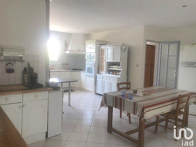 Maison - 186 m² - 7 pièces