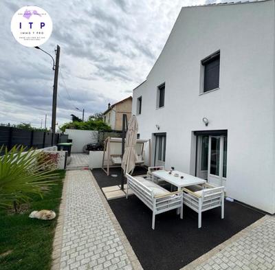 Maison - 121 m² - 4 pièces