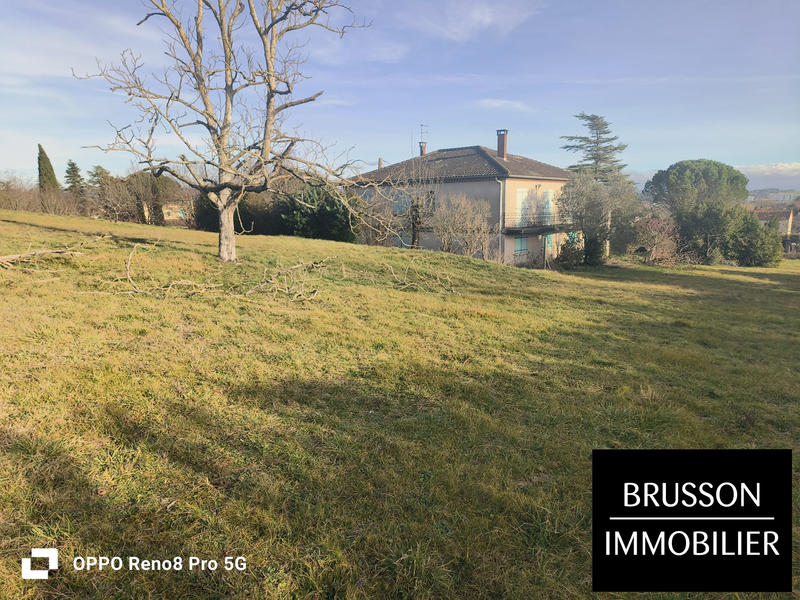 Immeuble - 5 956 m²