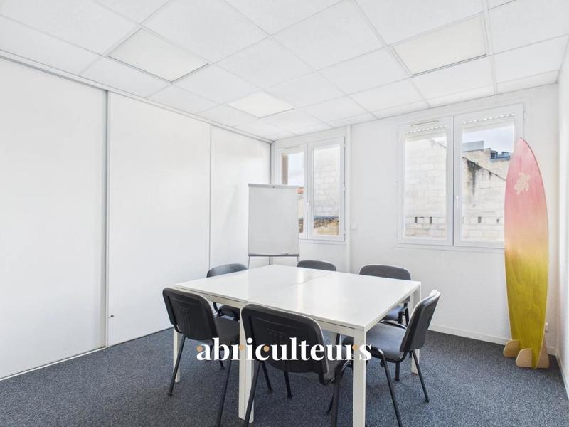 Bureau - 99 m² - 4 pièces