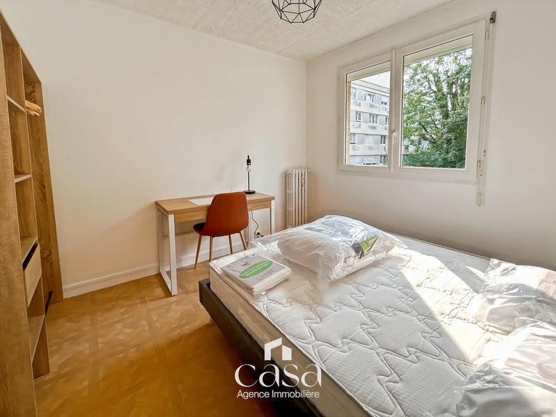 Appartement - 82 m² - 5 pièces