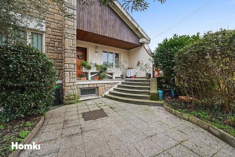 Maison - 174 m² - 6 pièces