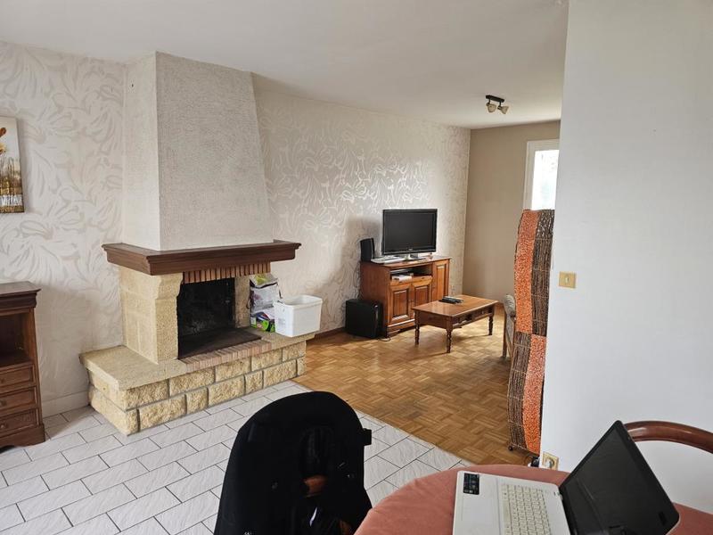 Maison - 99 m² - 6 pièces