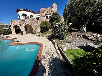 Maison de ville - 240 m²