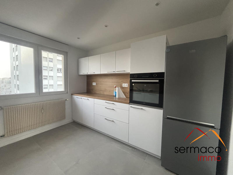 Appartement - 90 m² - 4 pièces