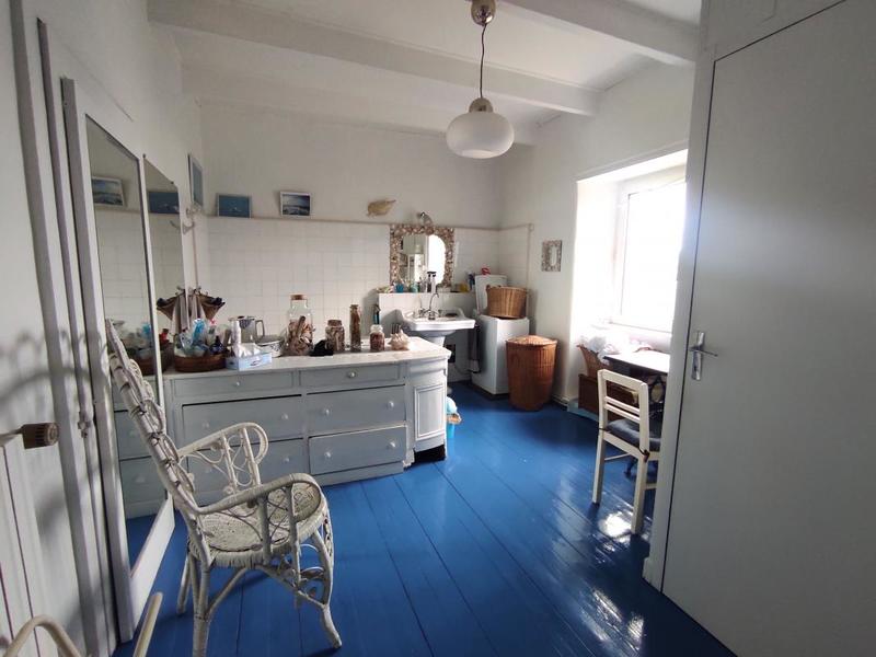 Maison - 235 m² - 7 pièces