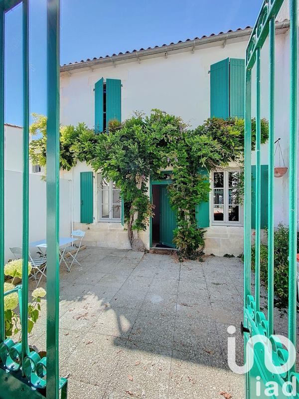 Maison de village - 238 m² - 10 pièces