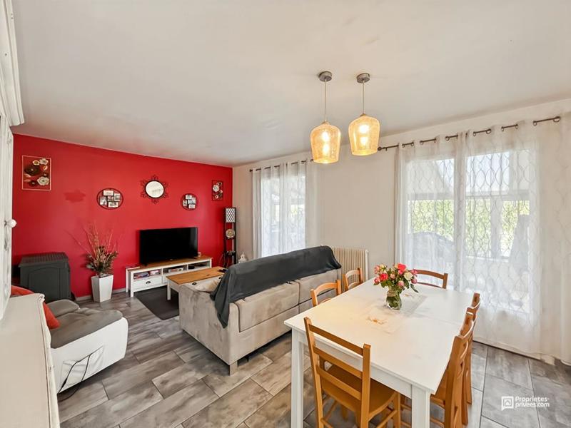 Maison - 200 m² - 9 pièces