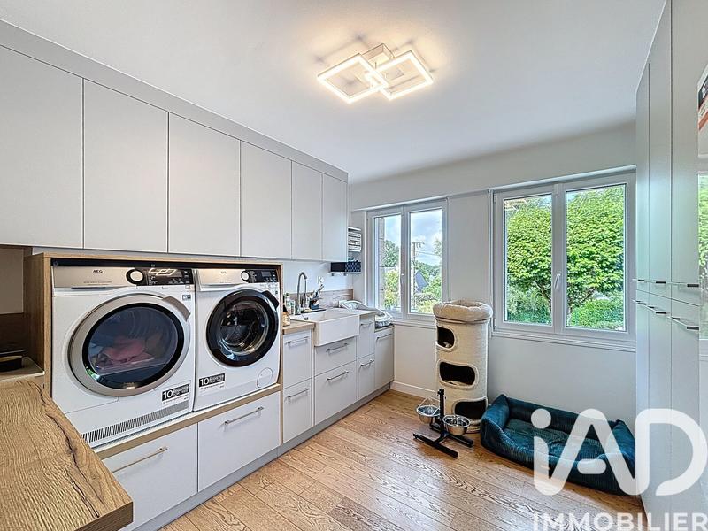 Maison - 180 m² - 5 pièces