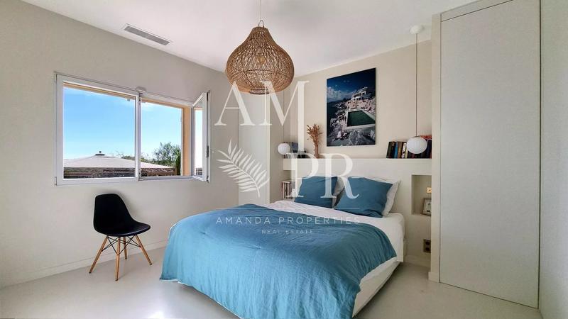 Villa - 233 m² - 5 pièces